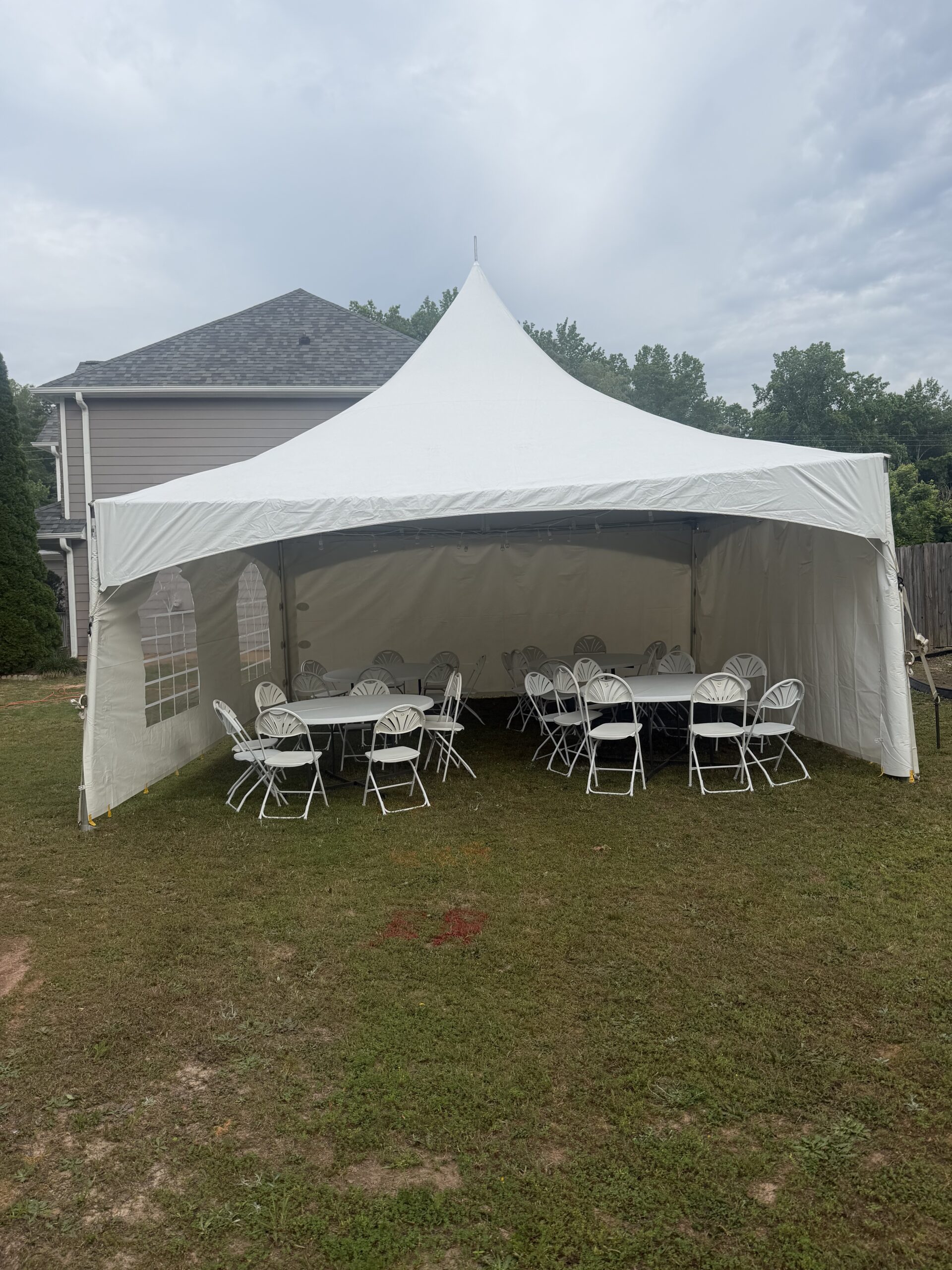 Bounce House Woodstock local delivery and setup Kennesaw GA