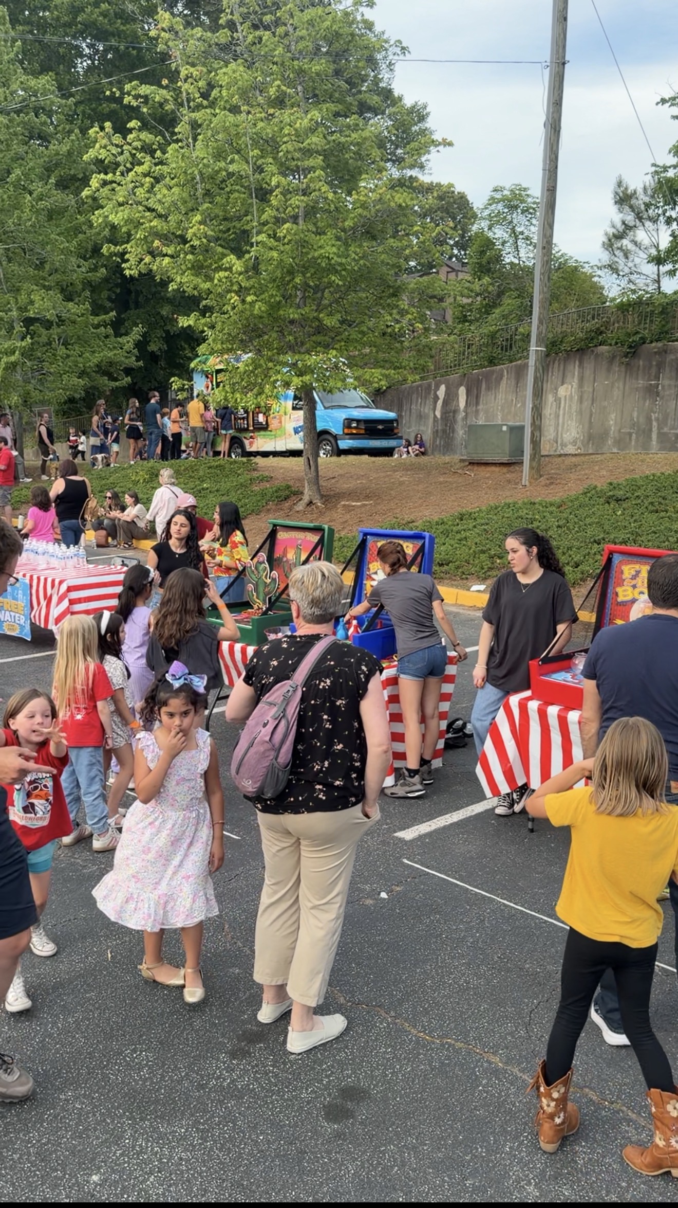 Kids playing carnival games near Cartersville GA