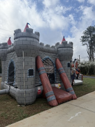 IMG 3474 1792090525 Knights Castle Deluxe XL Bounce and Slide